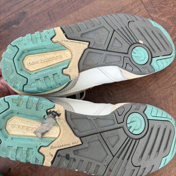 New Balance 550 Mens Size 5 White Surf Sea Salt Yellow Cream Blue GSB550SC - Picture 6 of 8